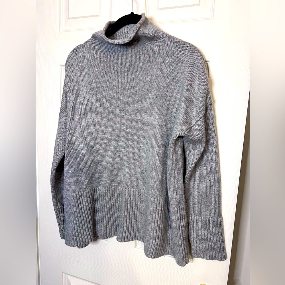 FRENCH CONNECTION, grey marled knit sweater. Perfect condition. Size M.